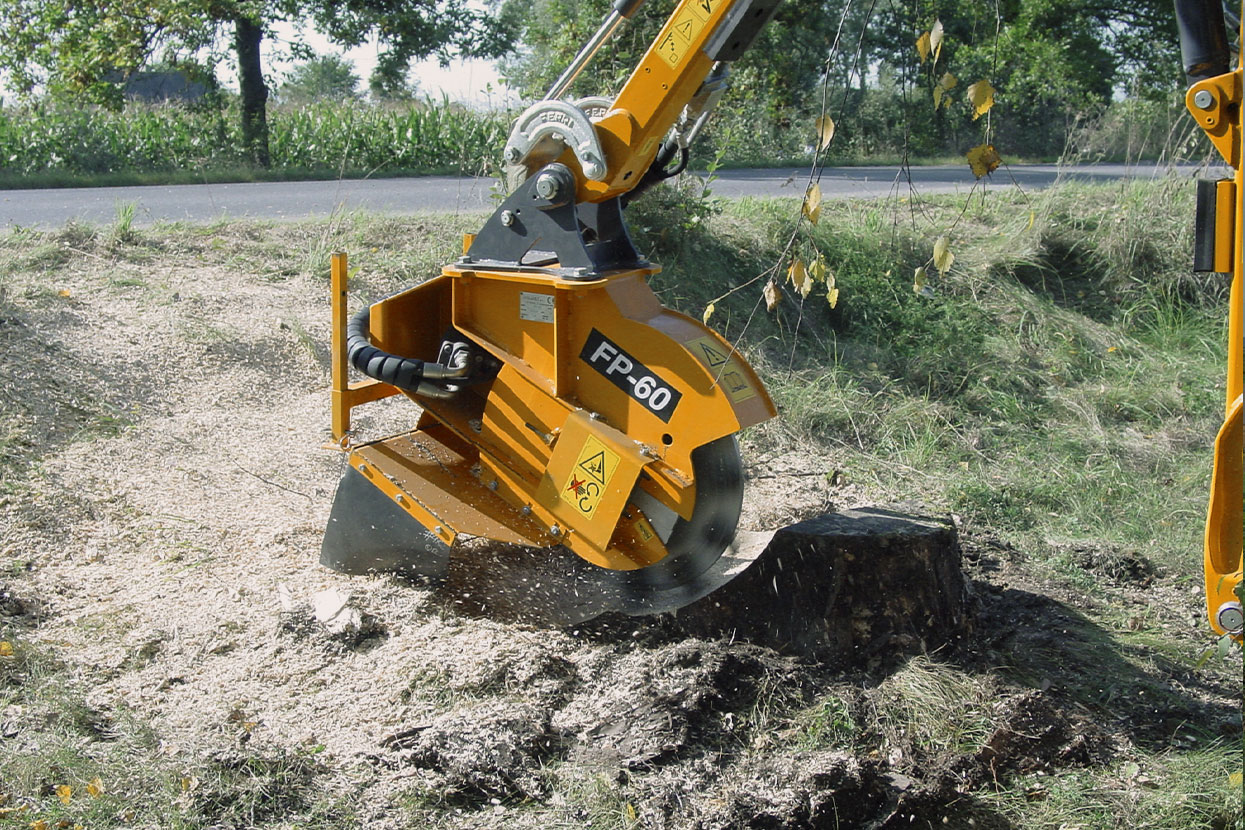Silnik tłoczkowy do frezu do pni