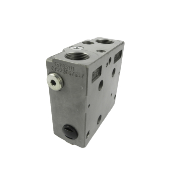 157B5111 - sekcja pompowa PVP rozdzielacza PVG32; zasilanie pilota PVE